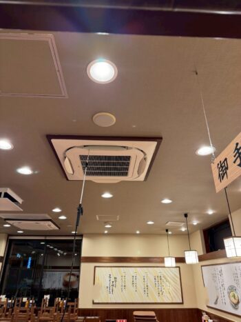 和歌山県 飲食店様にて業務用エアコン入れ替え工事