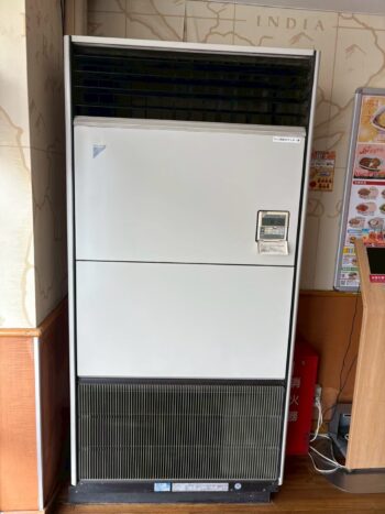 神奈川県 横浜市の人気飲食チェーン店様にて業務用エアコン入れ替え工事完了