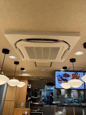 大阪市の飲食店様にて業務用エアコン入れ替え工事完了